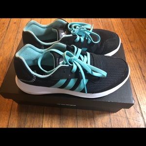 7.5 Womens shoe by adidas Worn once.